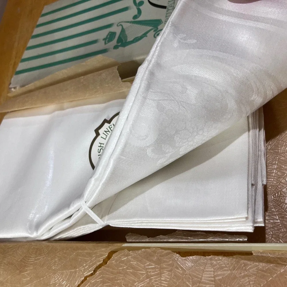 Vtg McBratney Royal Irish Linen Damask Tablecloth‎ 8 Napkins White Floral 60x100